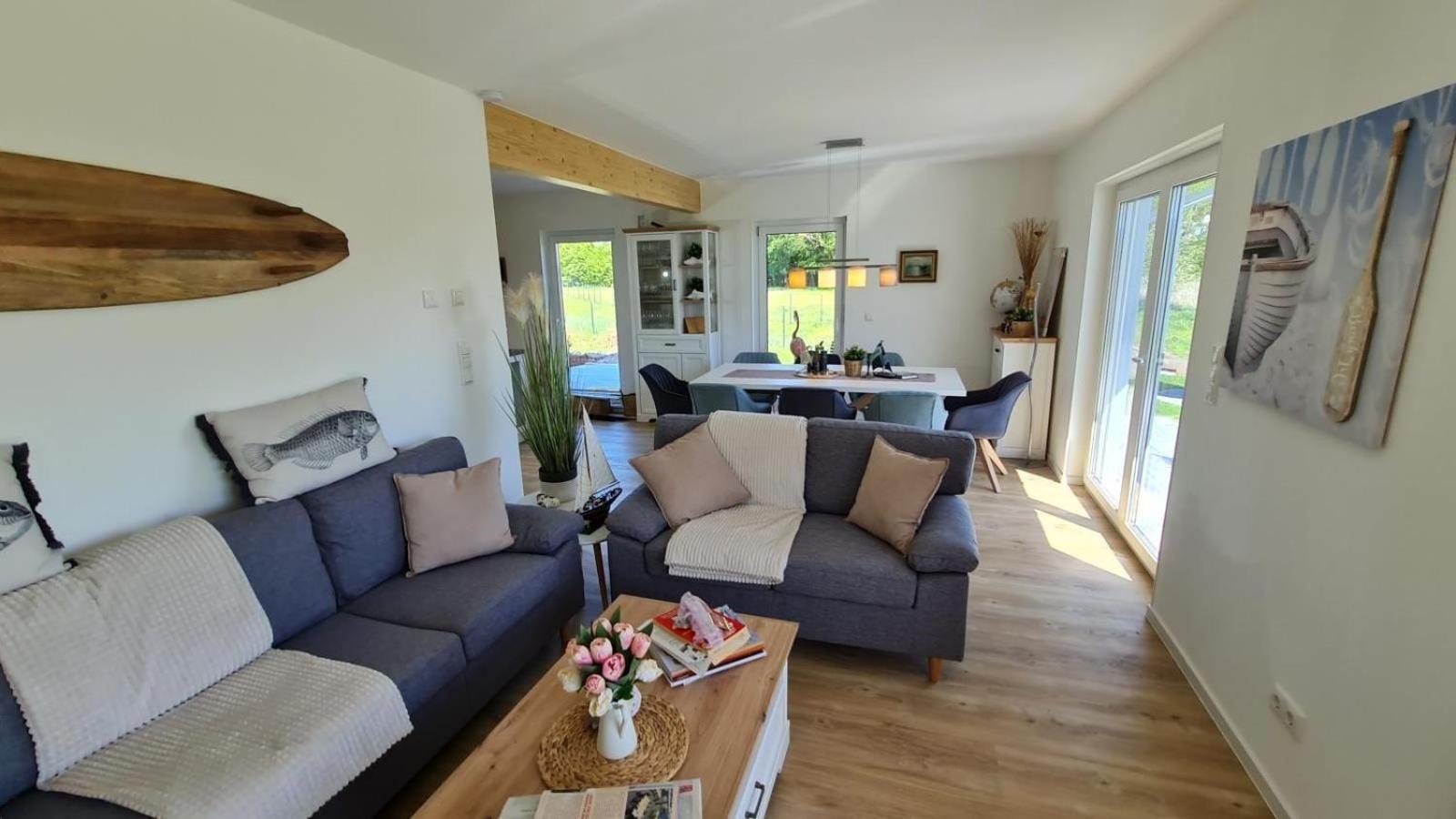 Haus Springborn Ferienoase Zwischen Strand, Feld Und Wald Biendorf Exterior photo